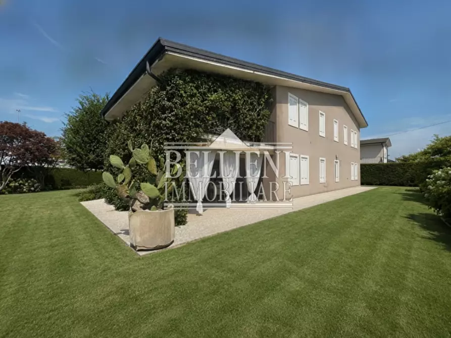 Immagine 14 di Villa in vendita  in via brenta a Monticello Conte Otto