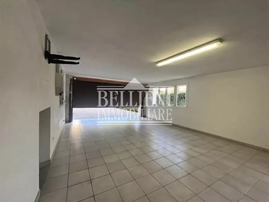 Immagine 33 di Villa in vendita  in via brenta a Monticello Conte Otto