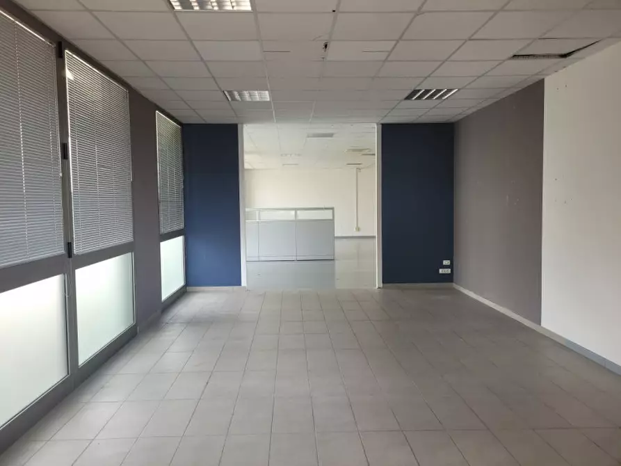 Immagine 1 di Capannone industriale in vendita  a Modena
