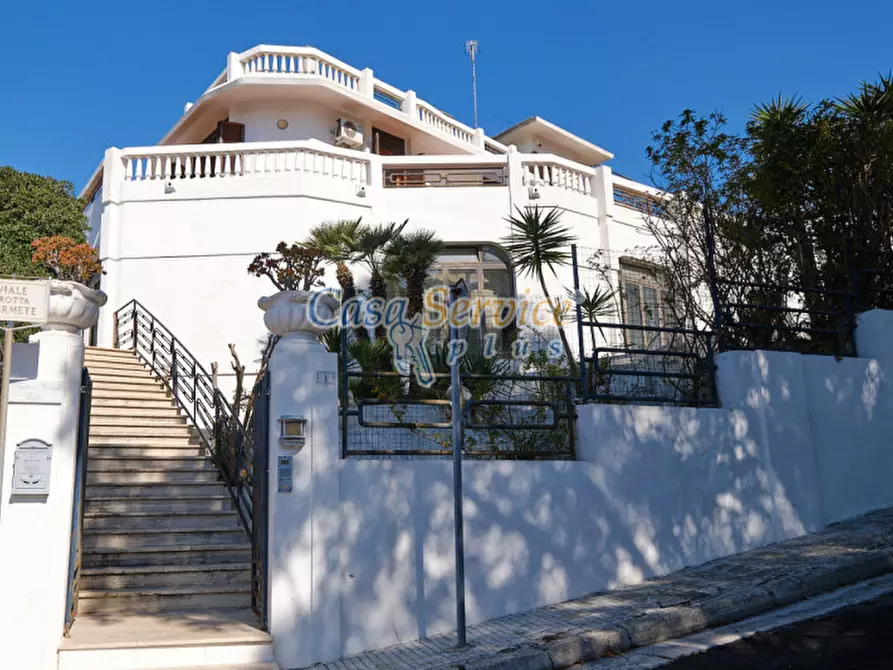 Immagine 14 di Villa in vendita  in Viale Grotta Sant'Ermete a Matino