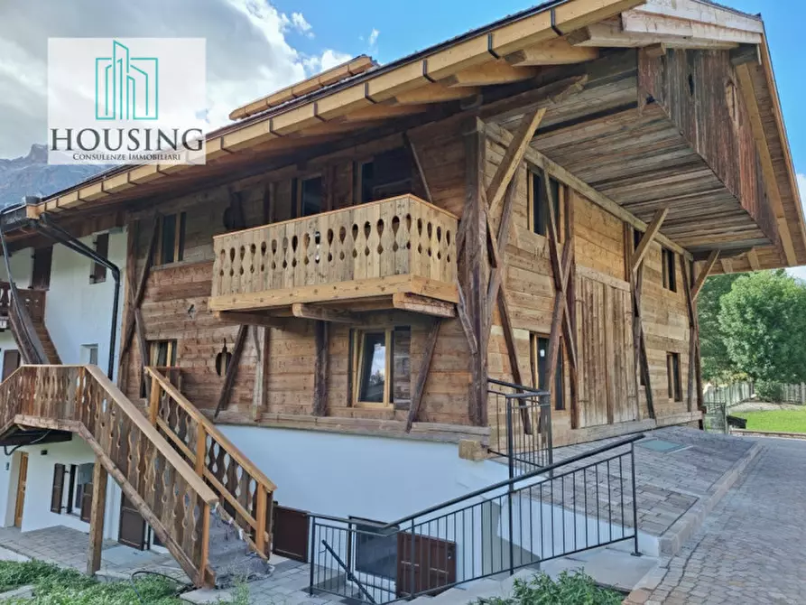 Immagine 17 di Appartamento in vendita  in Via dello Stadio a Cortina D'ampezzo