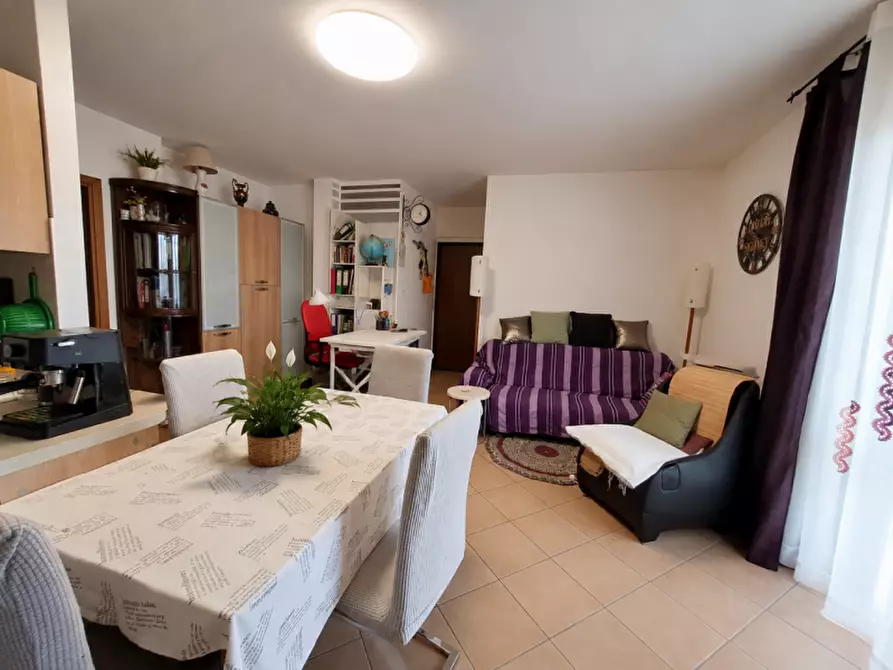Immagine 2 di Appartamento in vendita  a Tuoro Sul Trasimeno