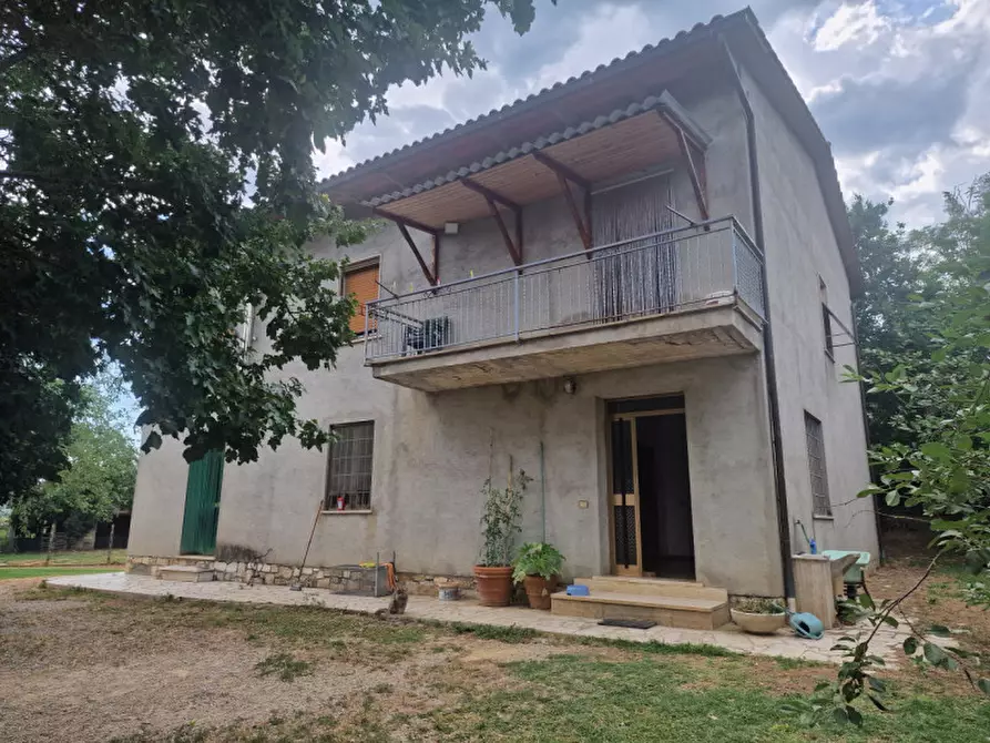Immagine 1 di Casa indipendente in vendita  a Lucignano