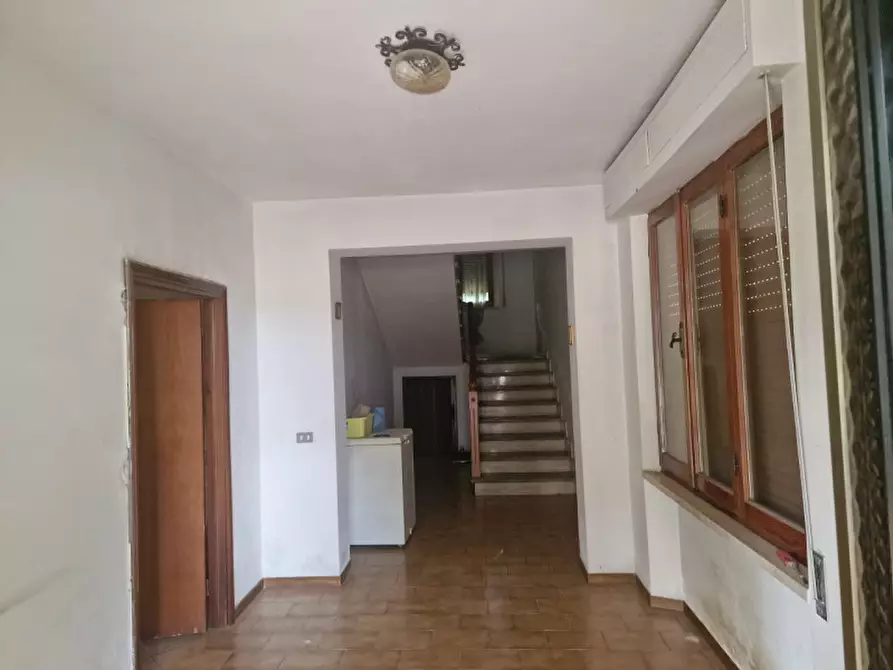 Immagine 5 di Casa indipendente in vendita  a Lucignano