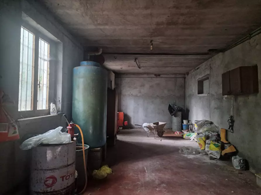 Immagine 10 di Casa indipendente in vendita  a Lucignano