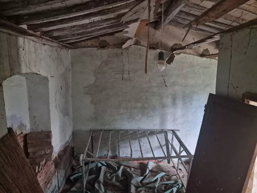 Immagine 33 di Rustico / casale in vendita  a Lucignano