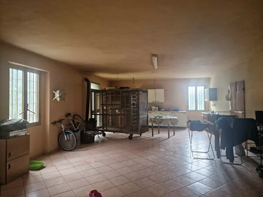 Immagine 4 di Rustico / casale in vendita  a Lucignano
