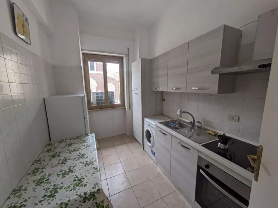 Immagine 7 di Appartamento in affitto  in Via Appia Nuova, 197 a Roma