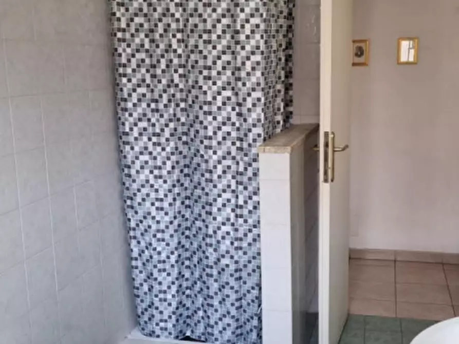 Immagine 17 di Appartamento in affitto  in Via Appia Nuova, 197 a Roma