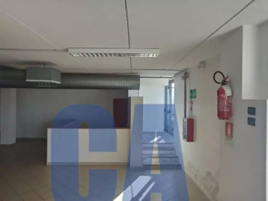 Immagine 14 di Ufficio in affitto  in VIA RUCELLAI BERNARDO a Milano