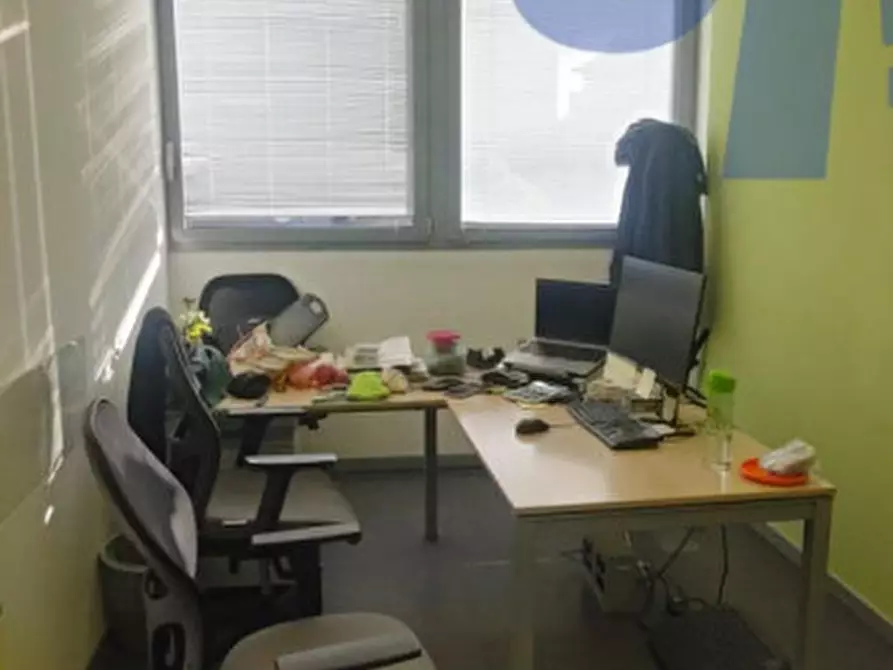 Immagine 10 di Ufficio in affitto  in VIA RUCELLAI BERNARDO a Milano