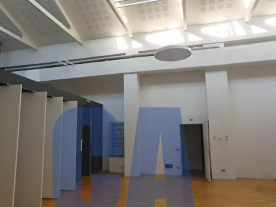 Immagine 16 di Ufficio in affitto  in VIA RUCELLAI BERNARDO a Milano