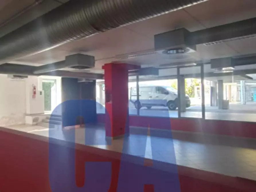 Immagine 21 di Ufficio in affitto  in VIA RUCELLAI BERNARDO a Milano