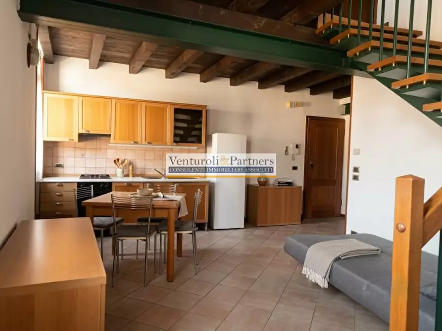 Immagine 1 di Appartamento in affitto  in Via Castello a Desenzano Del Garda