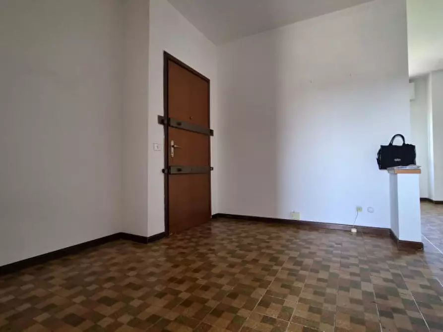 Immagine 5 di Appartamento in vendita  a Carpi