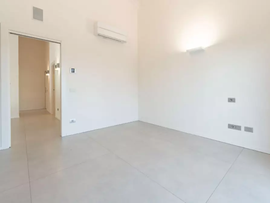 Immagine 18 di Villa in vendita  in Via Trento 57 a Cassano Magnago