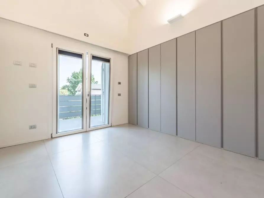 Immagine 19 di Villa in vendita  in Via Trento 57 a Cassano Magnago