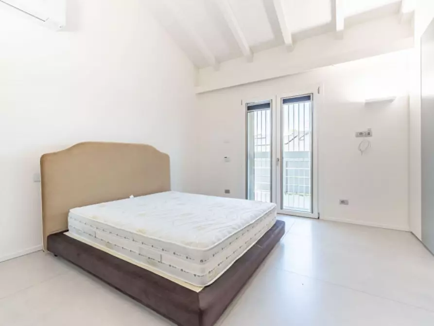 Immagine 22 di Villa in vendita  in Via Trento 57 a Cassano Magnago