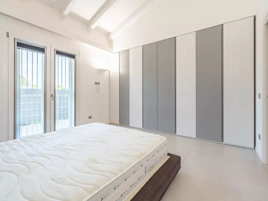 Immagine 23 di Villa in vendita  in Via Trento 57 a Cassano Magnago