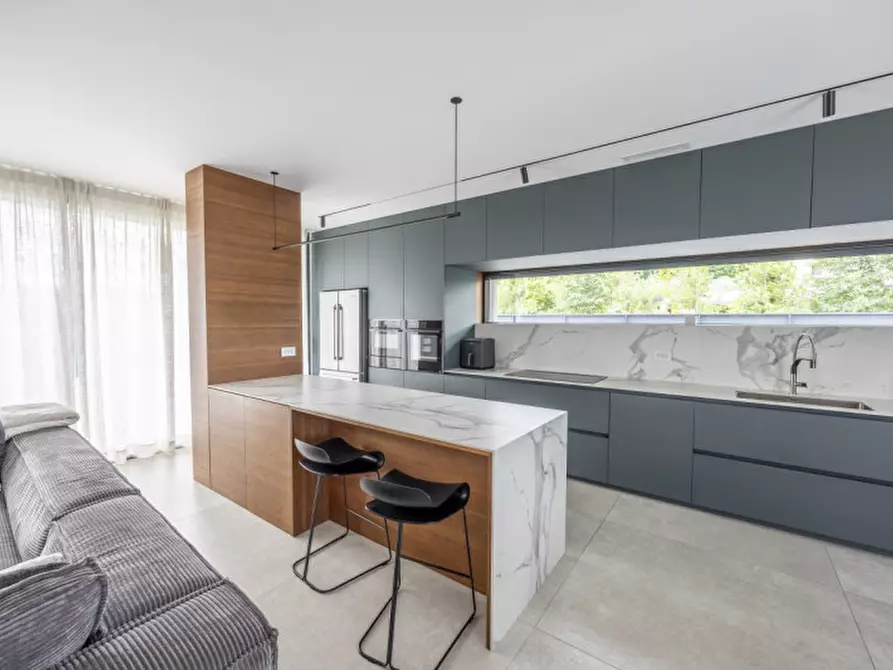 Immagine 10 di Villa in vendita  in Via Monte Bianco a Montebelluna