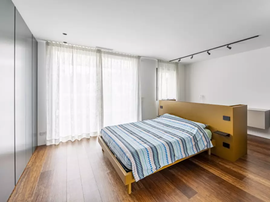 Immagine 18 di Villa in vendita  in Via Monte Bianco a Montebelluna