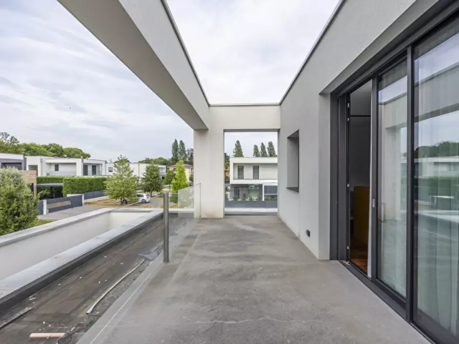 Immagine 43 di Villa in vendita  in Via Monte Bianco a Montebelluna