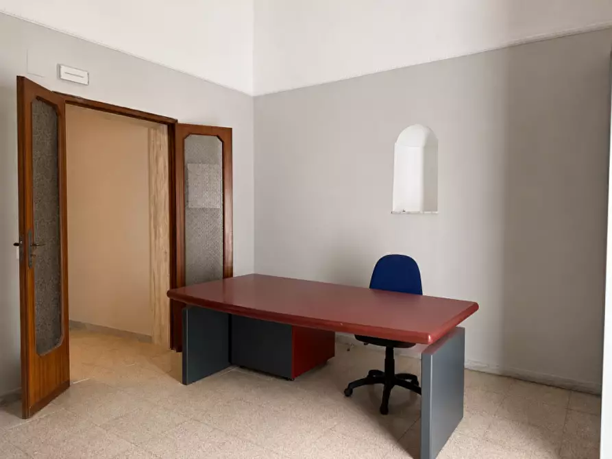 Immagine 7 di Ufficio in vendita  in Via Porta La Barra, 59 a Andria