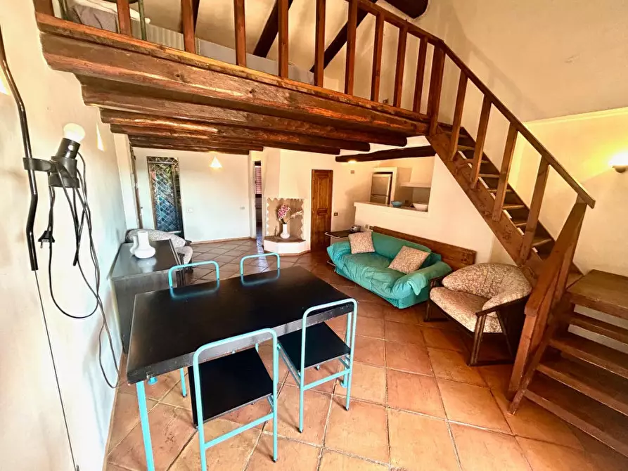 Immagine 2 di Appartamento in vendita  a Arzachena