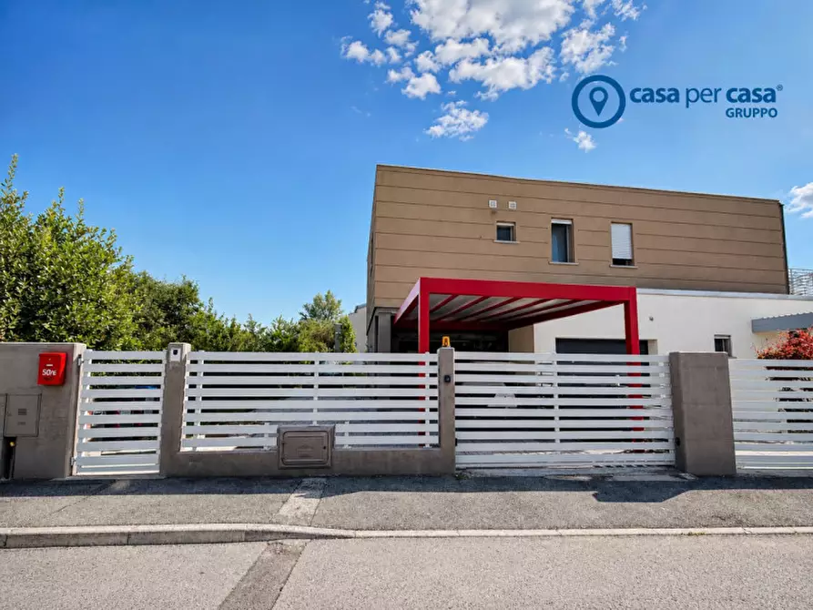 Immagine 2 di Casa bifamiliare in vendita  in Via Viernheim 50 a Rovigo