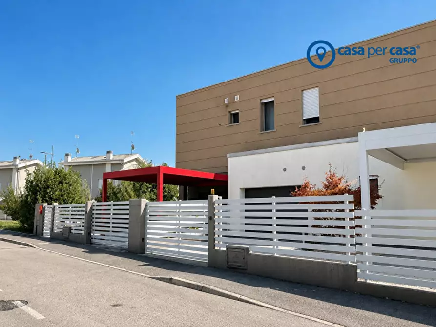 Immagine 21 di Casa bifamiliare in vendita  in Via Viernheim 50 a Rovigo