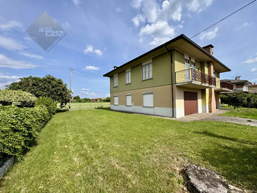 Immagine 1 di Casa indipendente in vendita  in Via Giotto a Cassola