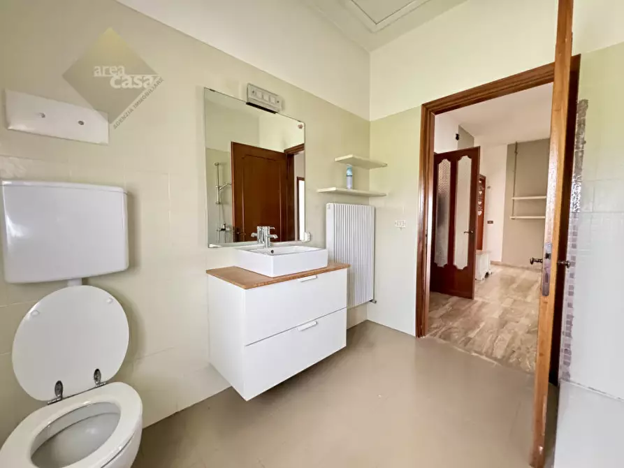 Immagine 11 di Casa indipendente in vendita  in Via Giotto a Cassola
