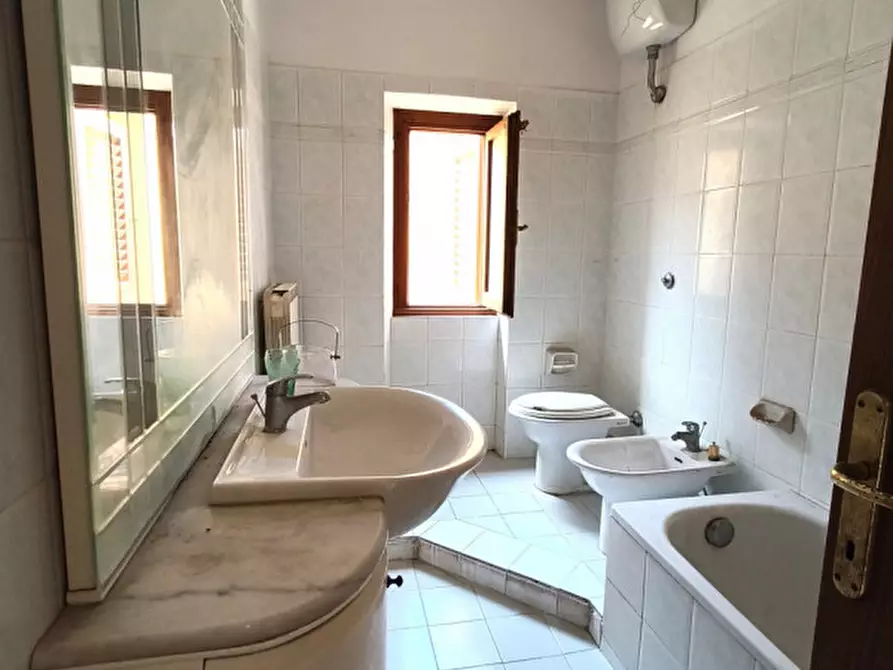 Immagine 9 di Appartamento in vendita  in Via Giovanni Falcone a Bucine