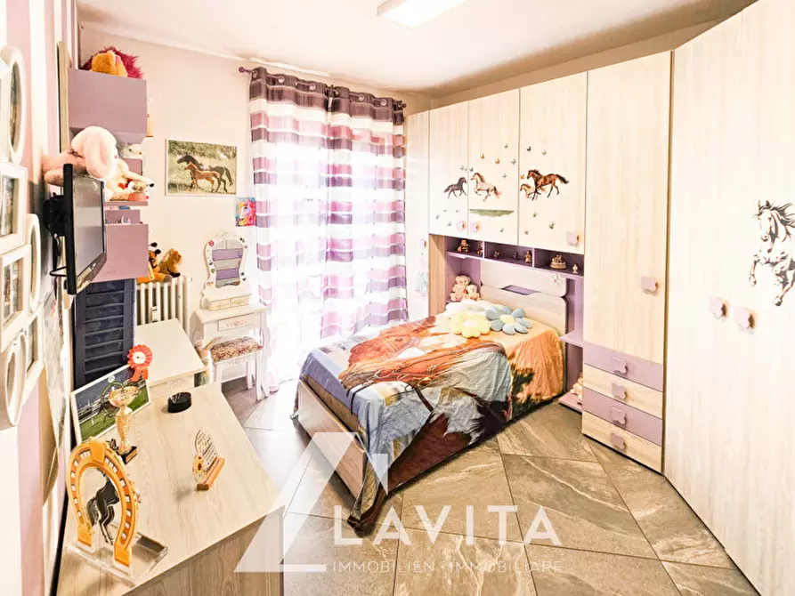 Immagine 17 di Appartamento in vendita  in Enrico-Toti-Straße - Via E. Toti a Merano .Meran.