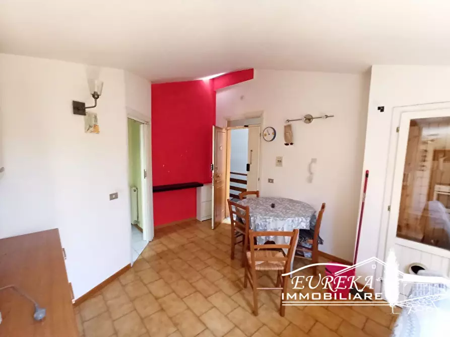 Immagine 8 di Appartamento in vendita  a Castiglione Del Lago