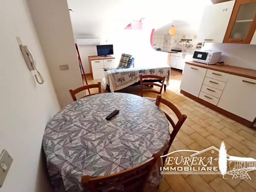 Immagine 9 di Appartamento in vendita  a Castiglione Del Lago