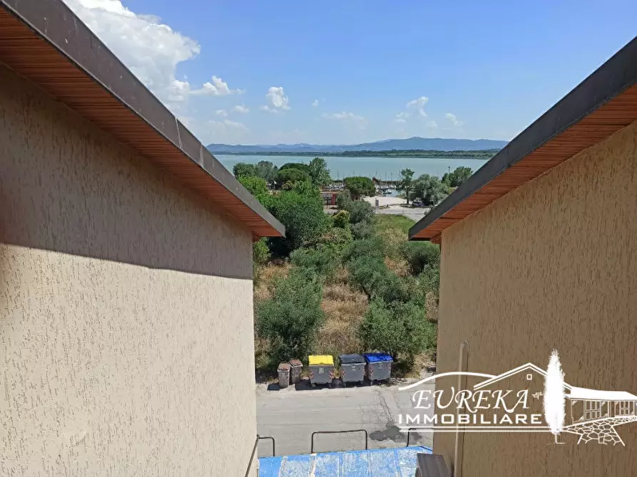 Immagine 14 di Appartamento in vendita  a Castiglione Del Lago