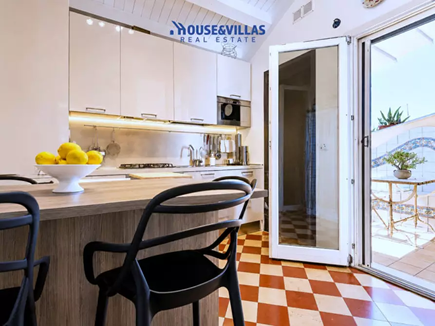 Immagine 26 di Casa indipendente in vendita  in Via Gian Battista Vico a Noto
