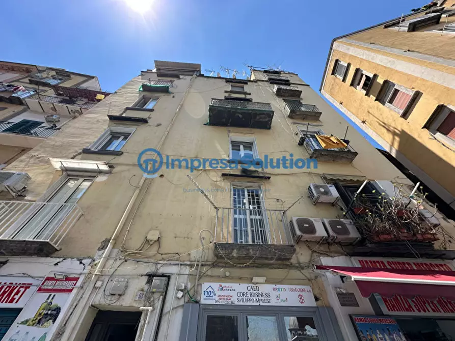 Immagine 2 di Negozio in affitto  in Via Concezio Muzy a Napoli