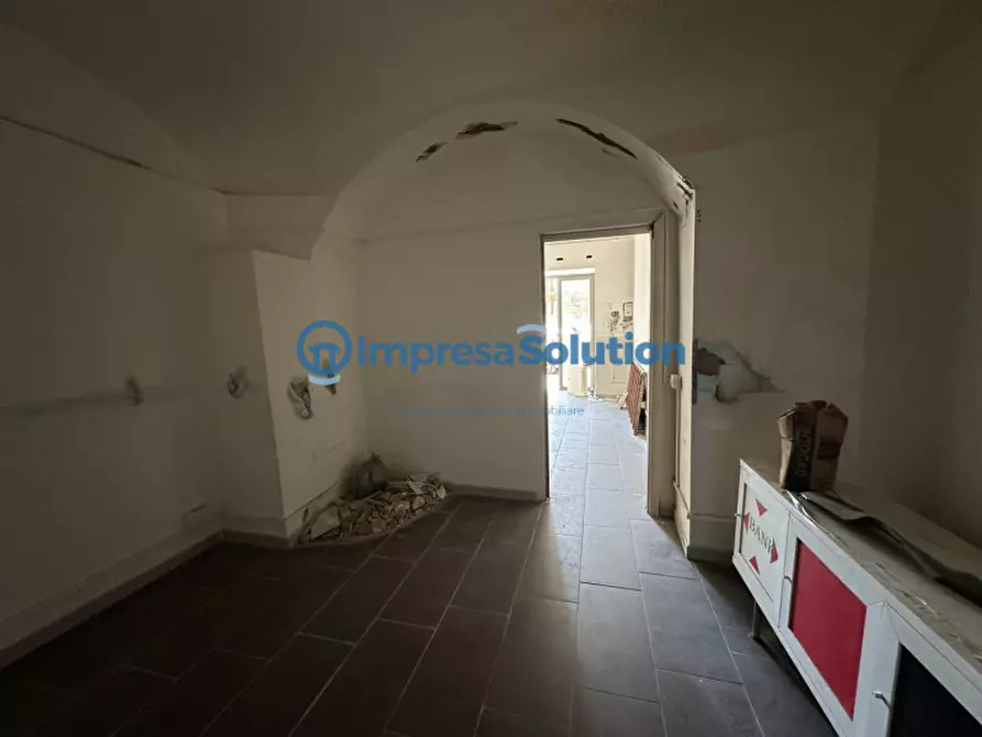 Immagine 7 di Negozio in affitto  in Via Concezio Muzy a Napoli
