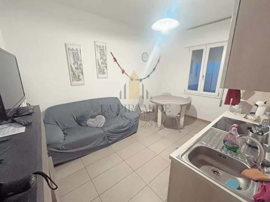 Immagine 4 di Camera in affitto  in POSTO LETTO SINGOLO IN CAMERA DOPPIA IN APPARTAMENTO - ZONA OSPEDALE MILITARE - PADOVA - RIF 42 a Padova