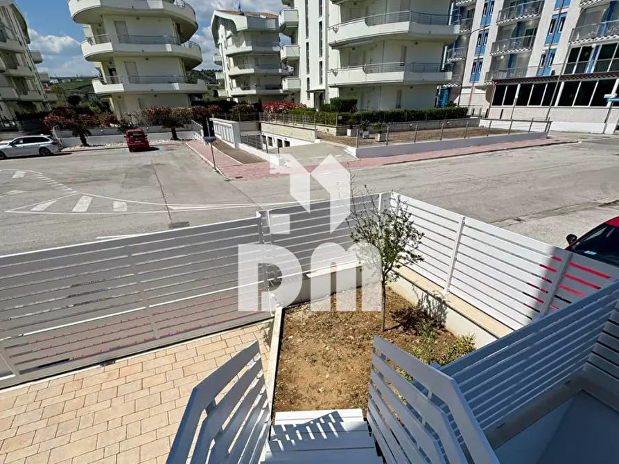 Immagine 8 di Appartamento in vendita  in Lungomare Sirena a Tortoreto