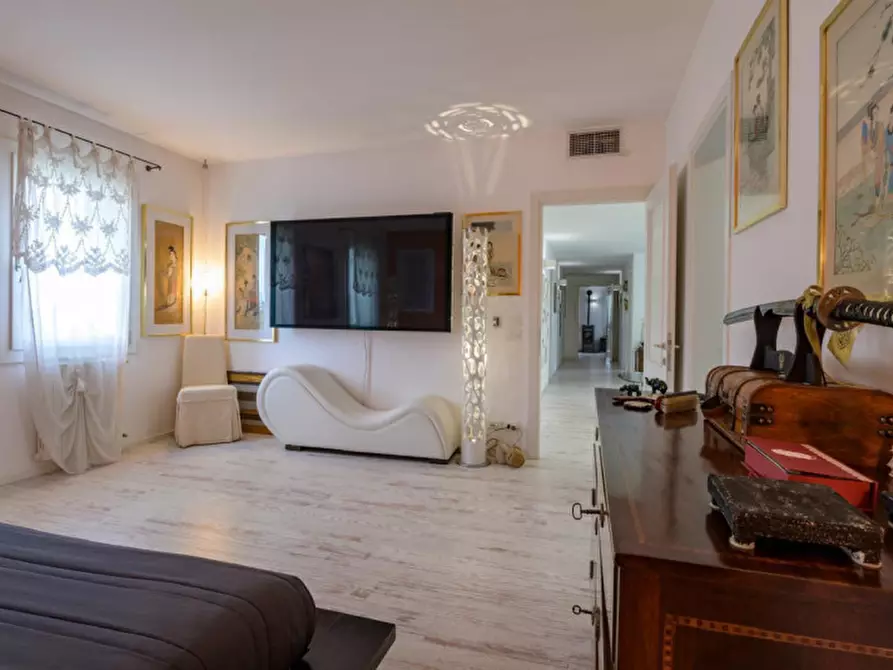 Immagine 37 di Villa in vendita  in Via San Marco a Jesolo