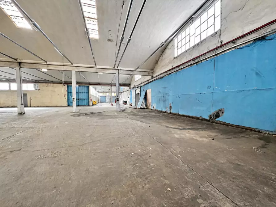 Immagine 9 di Capannone industriale in vendita  in Via Rovato a Erbusco