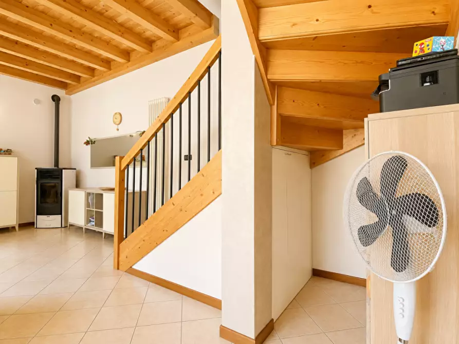 Immagine 10 di Appartamento in vendita  in Via Generale Carlo Alberto dalla Chiesa a Bolzano Vicentino