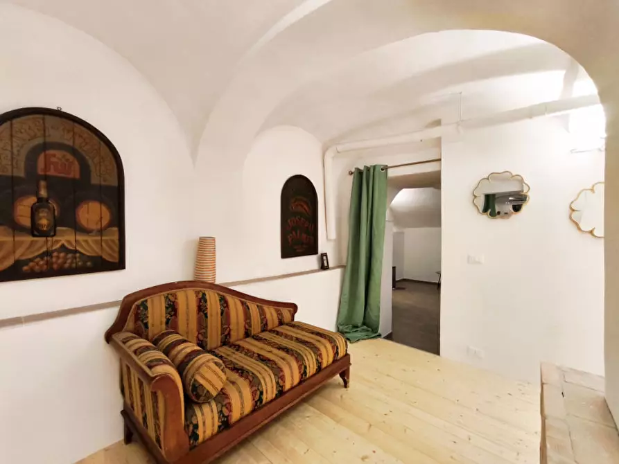 Immagine 3 di Appartamento in vendita  in Via Rialto a Bologna