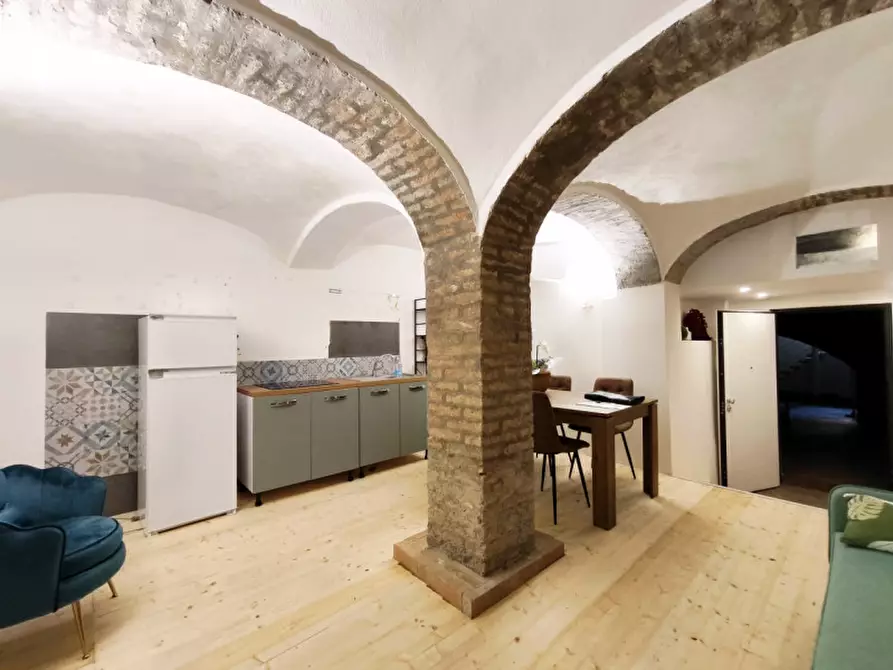 Immagine 8 di Appartamento in vendita  in Via Rialto a Bologna
