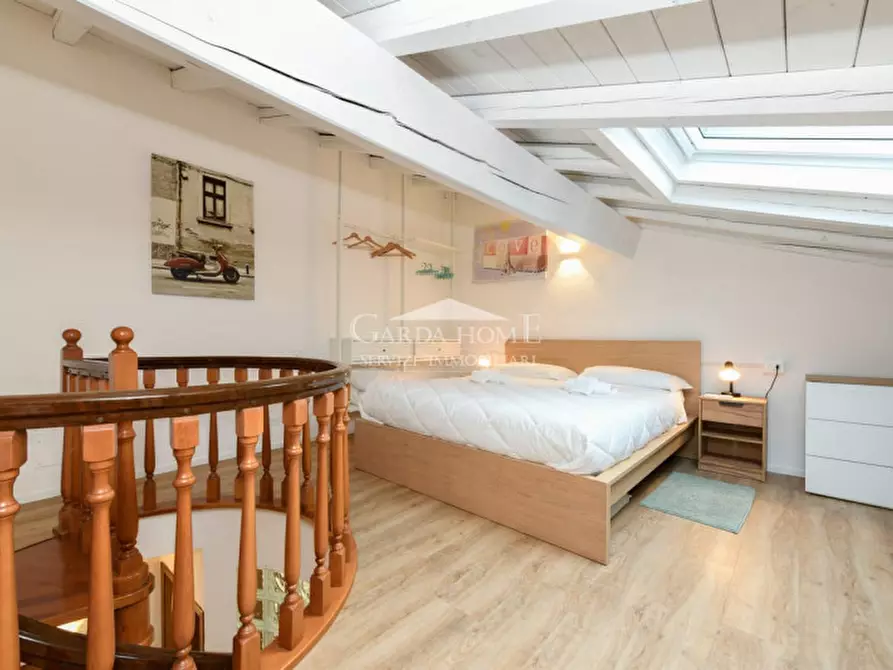 Immagine 17 di Appartamento in vendita  in Via Lorenzini 5 a Desenzano Del Garda