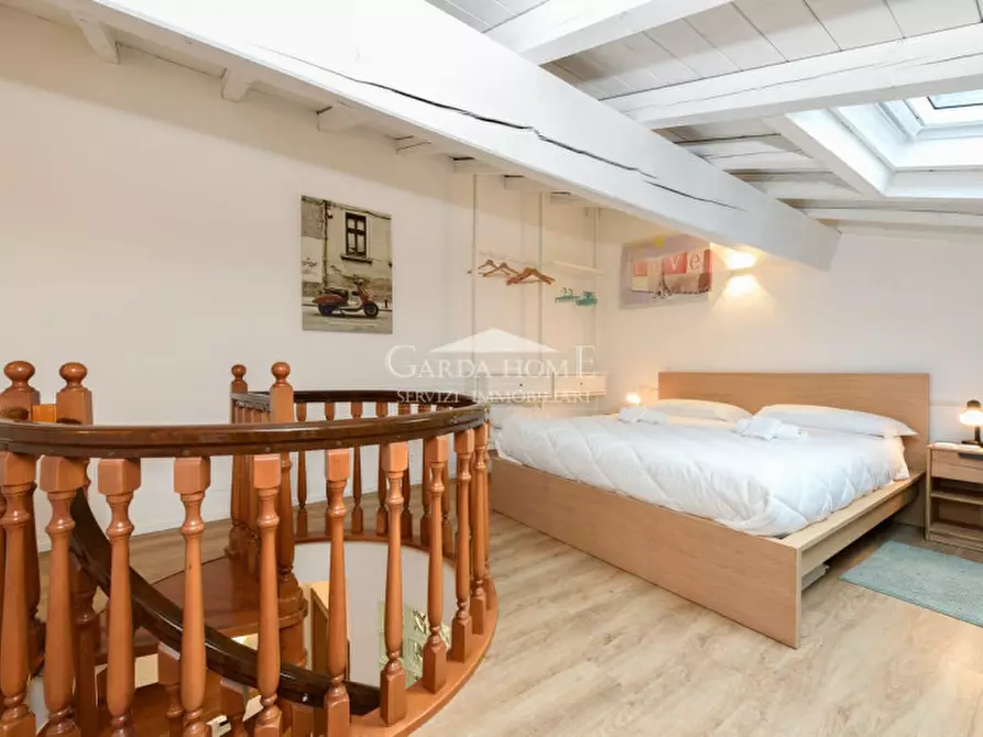 Immagine 18 di Appartamento in vendita  in Via Lorenzini 5 a Desenzano Del Garda