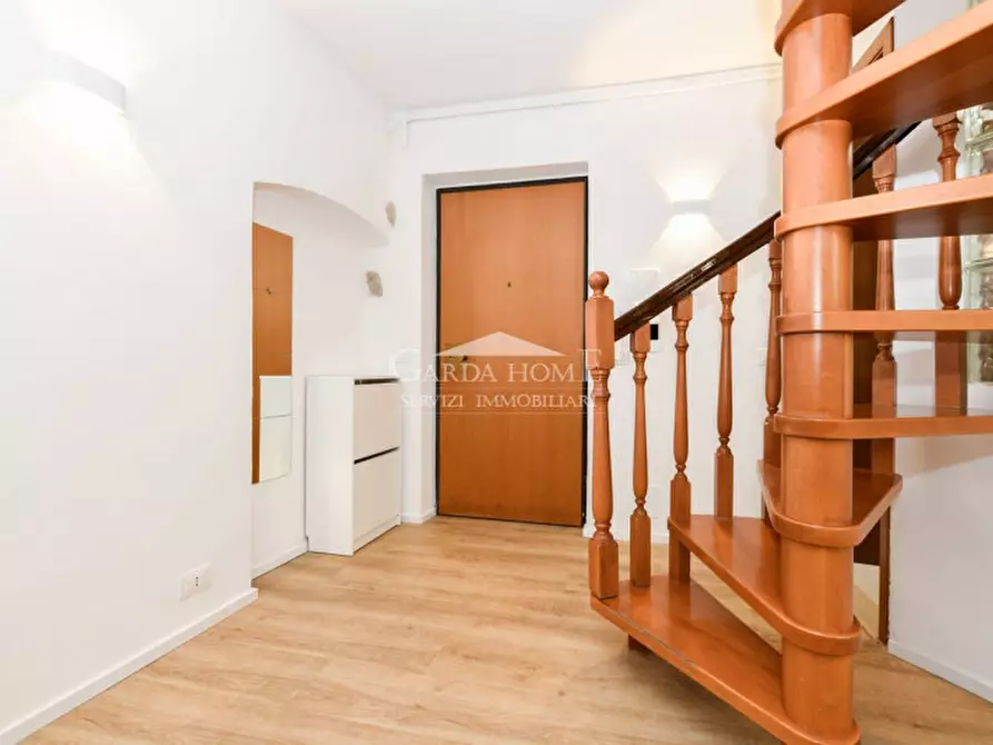 Immagine 33 di Appartamento in vendita  in Via Lorenzini 5 a Desenzano Del Garda